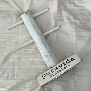 pura vida wooden bracelet stand